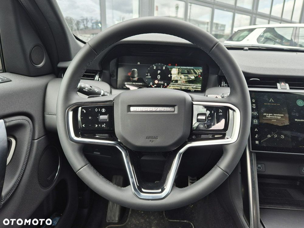 Land Rover Discovery Sport - 30