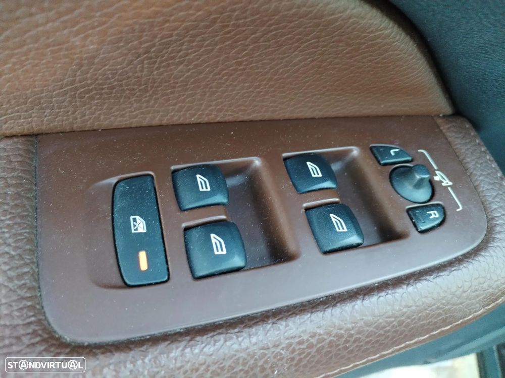 Volvo V60 2.0 D3 Geartronic - 17