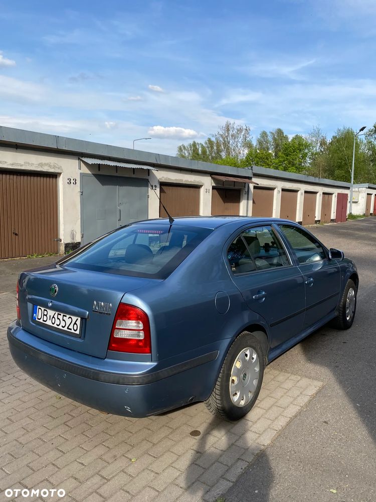 Skoda Octavia 1.6 Tour Plus Ice+ - 5