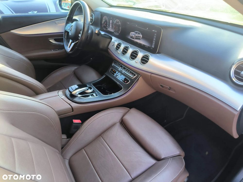 Mercedes-Benz Klasa E 200 d 9G-TRONIC - 14