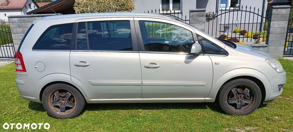 Opel Zafira 1.8 Essentia - 5