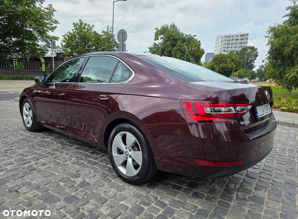Skoda Superb - 25