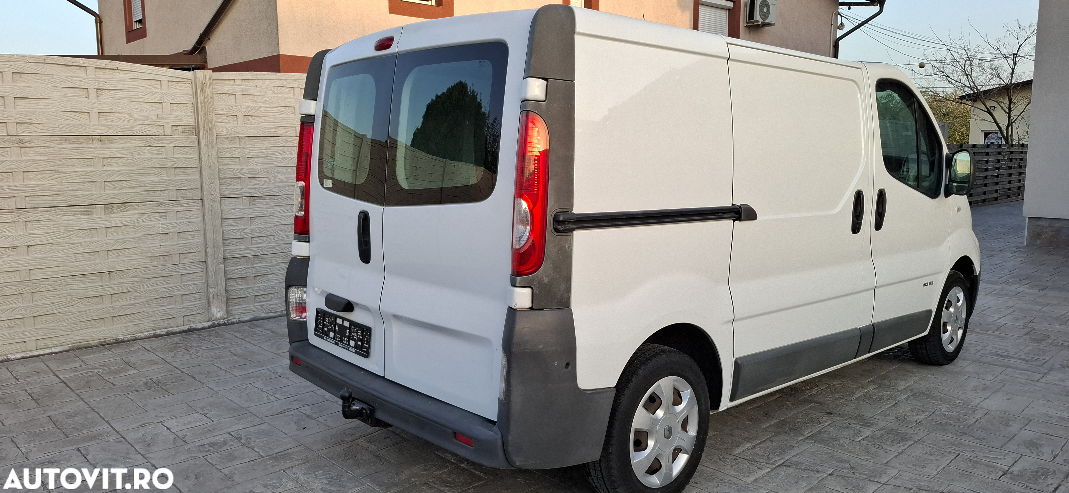 Renault Trafic 2.0 dCi 115 Combi L1H1 - 3