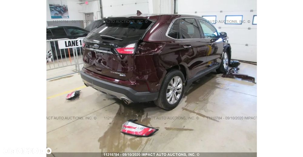 Ford Edge 2.0 EcoBlue Twin-Turbo 4WD Titanium - 36
