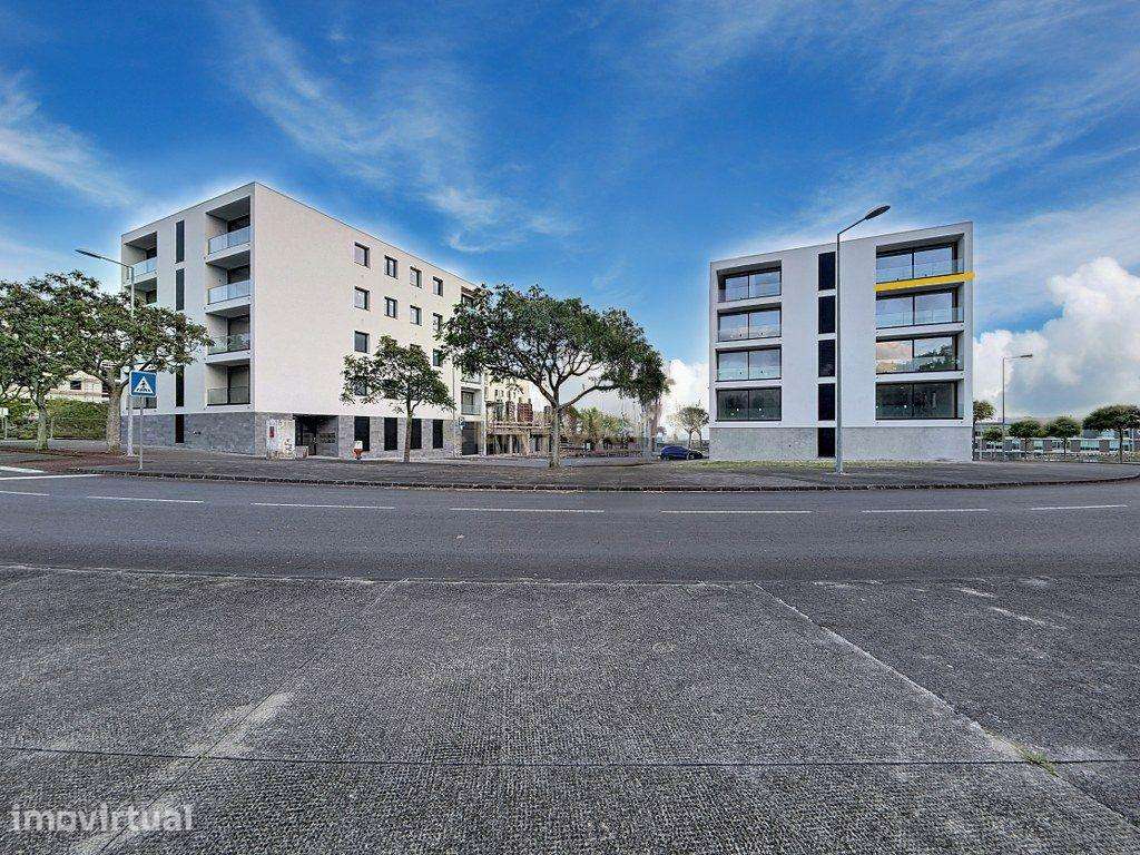 T2 novo no último piso, com vista mar, varanda e estacionamento em cav - Grande imagem: 2/30