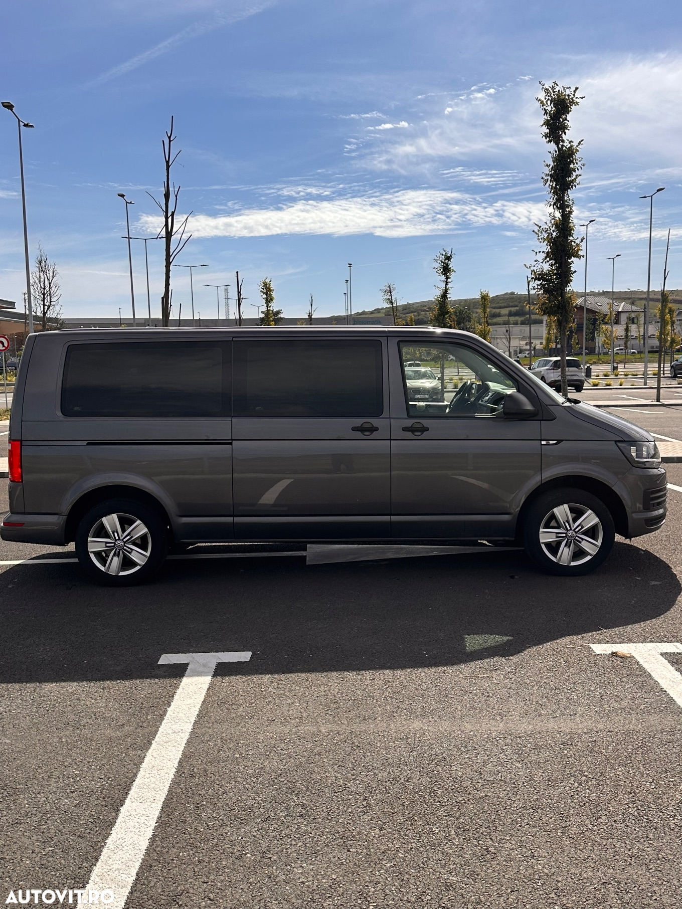 Volkswagen Transporter Pritsche DoKa TDI Lang DSG - 4