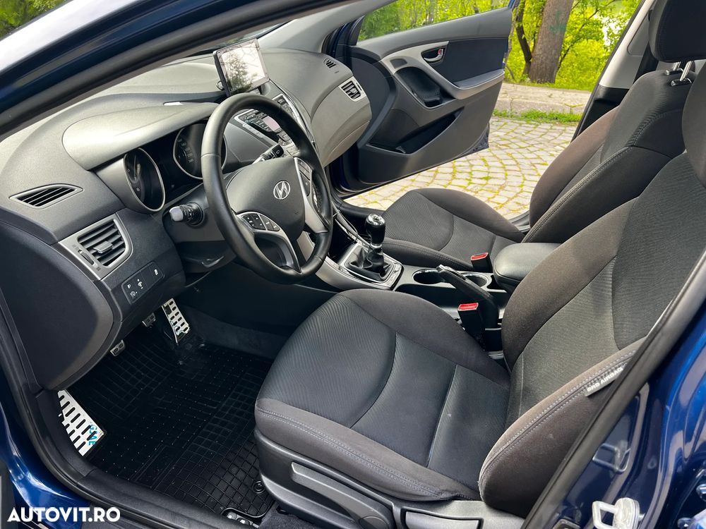 Hyundai Elantra 1.6 MPi Highway - 5