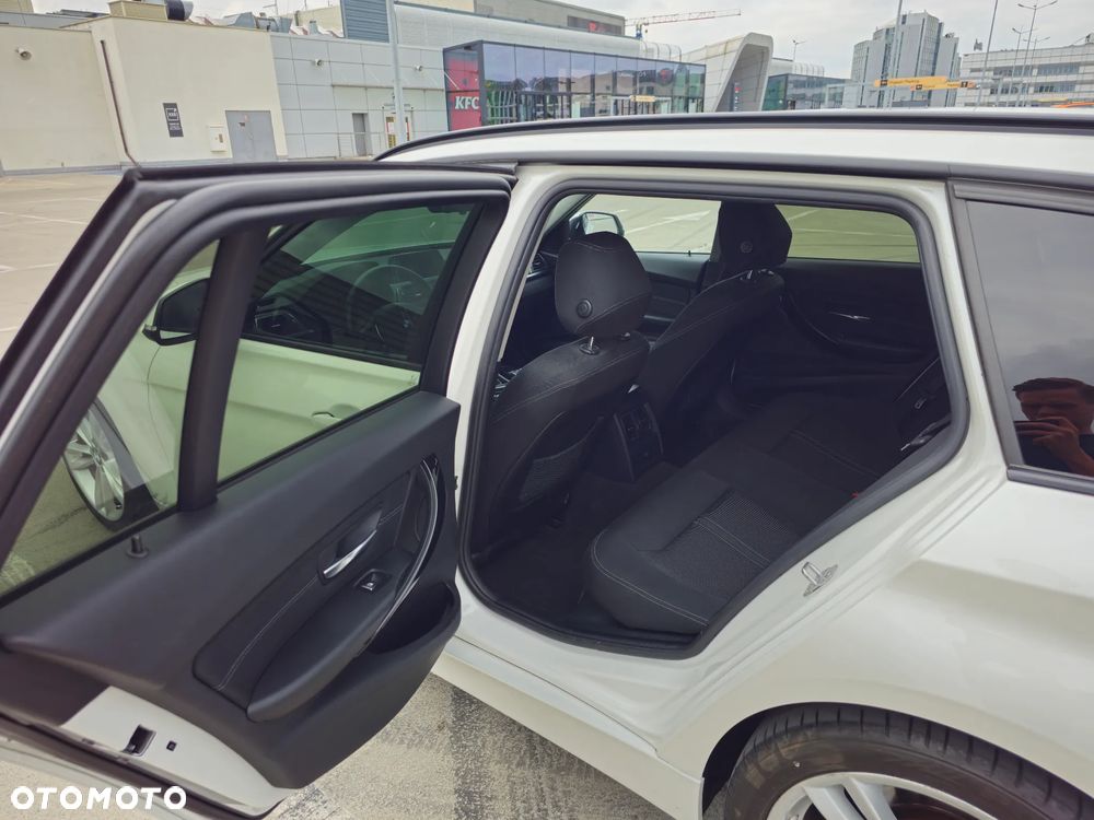BMW Seria 3 318d Advantage - 14