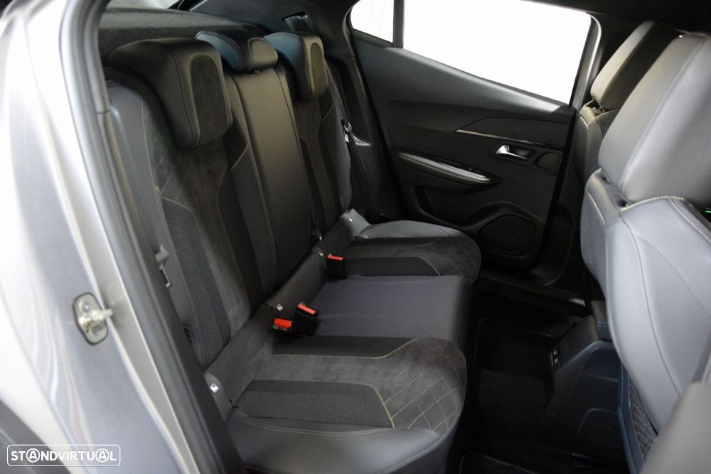 Peugeot 2008 1.2 PureTech GT Pack EAT8 - 10