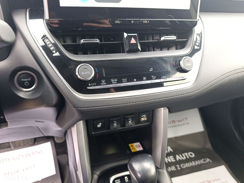 Toyota Corolla Cross - 33