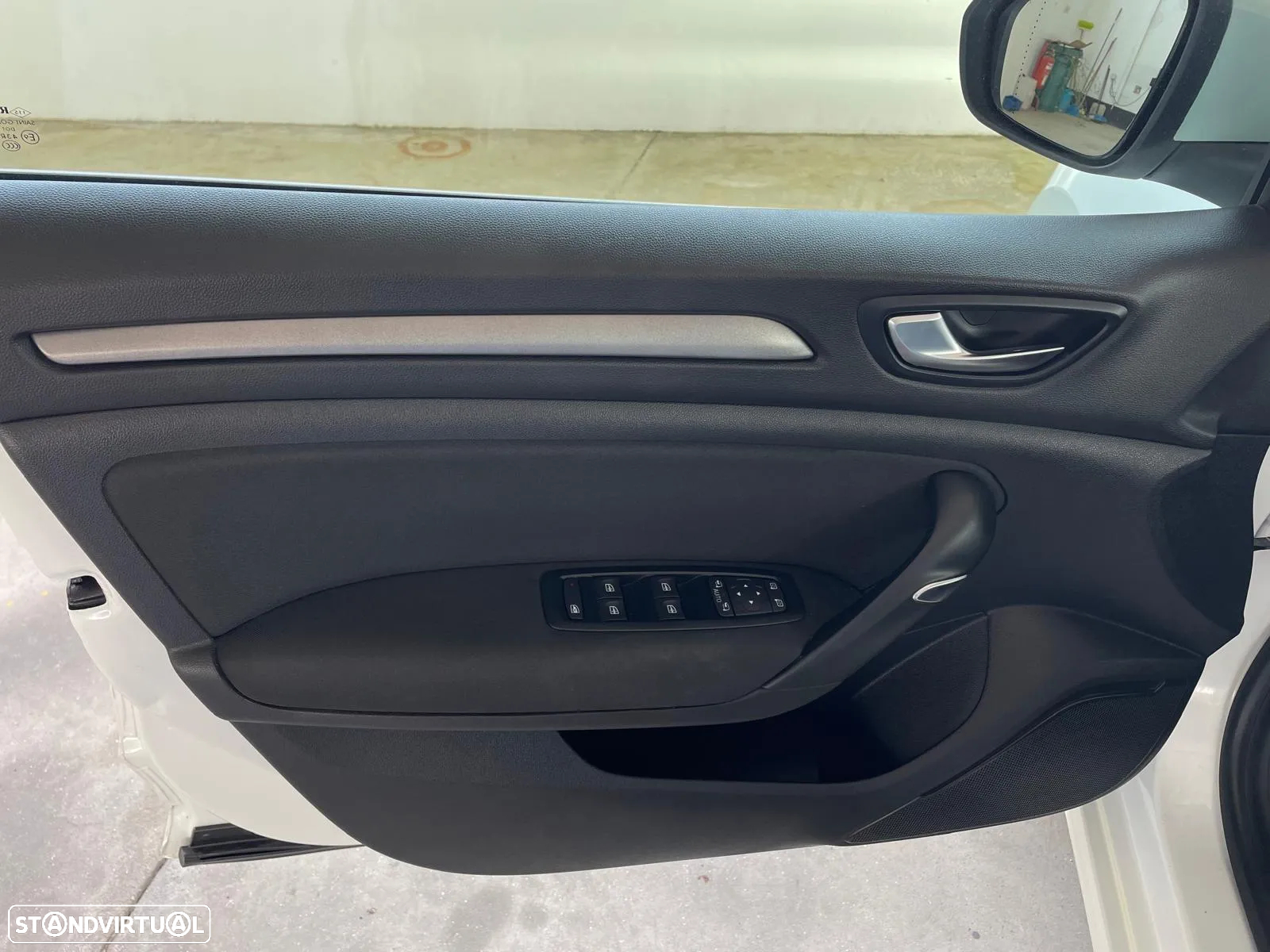 Renault Mégane 1.5 Blue dCi Limited EDC - 28