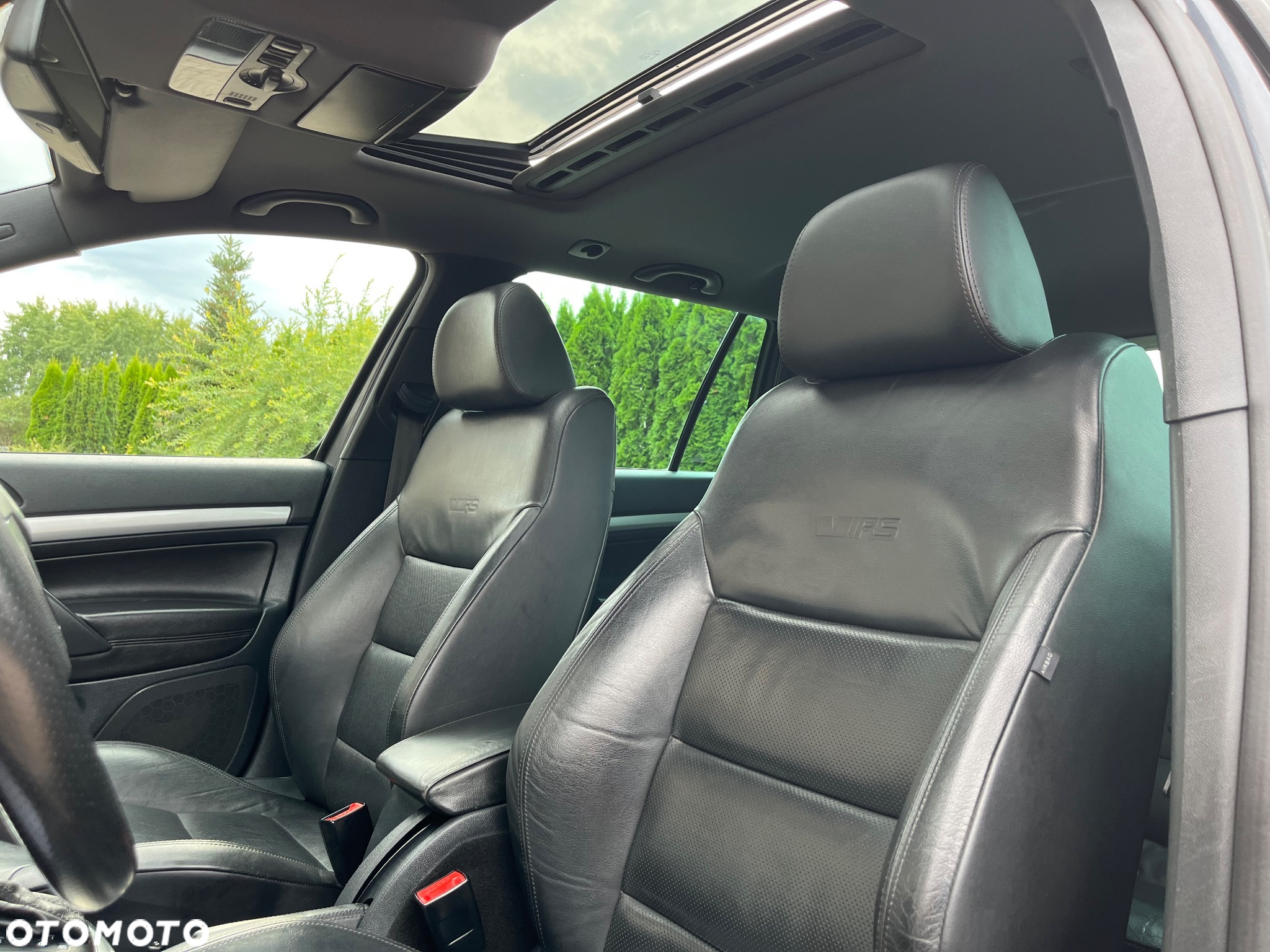 Skoda Octavia Combi 2.0 TDI CR DPF DSG RS - 16