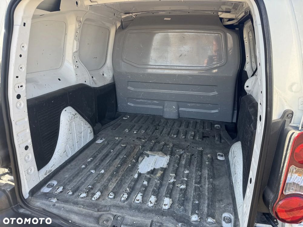 Peugeot Partner 1.6 BlueHDi Active - 32