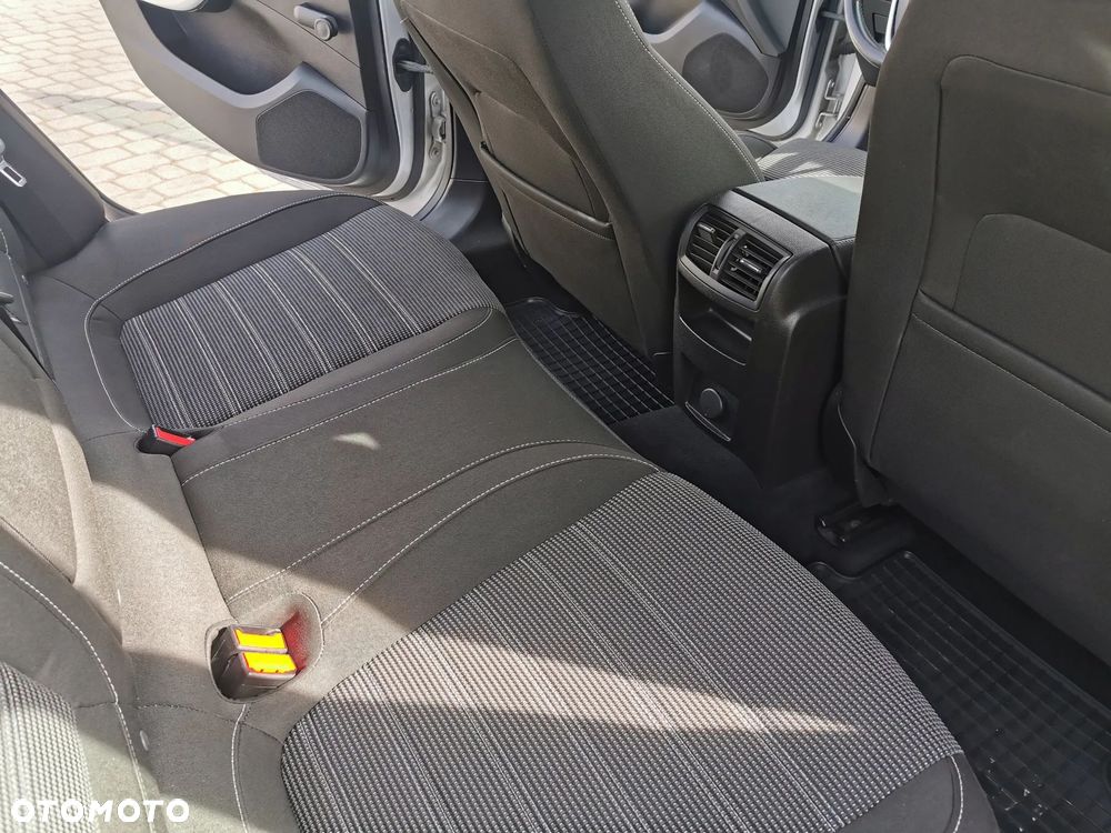 Opel Insignia 2.0 T Cosmo - 11