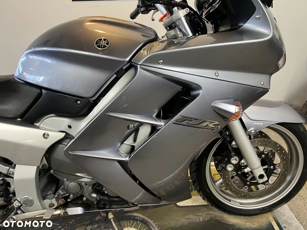 Yamaha FJR - 11