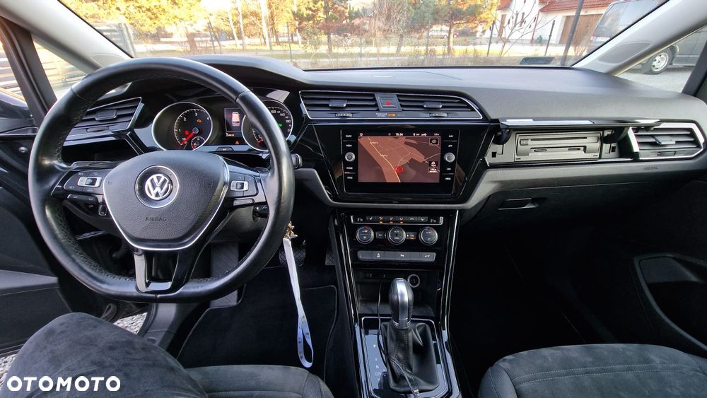 Volkswagen Touran 2.0 TDI BMT Highline DSG - 6