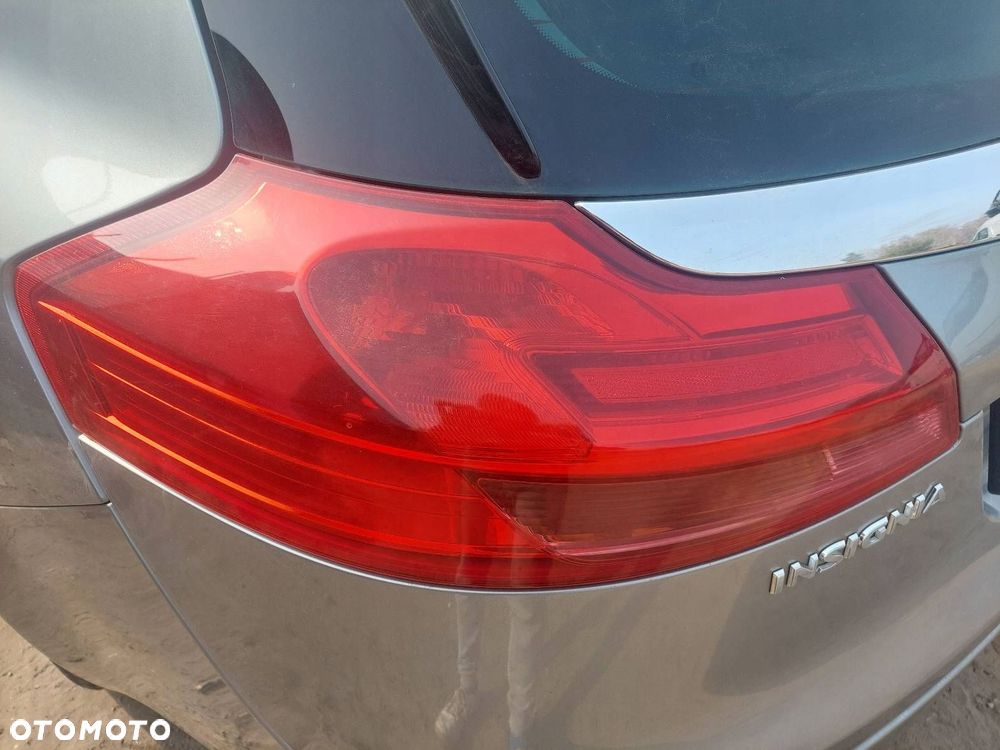 KOMPLETNY TYŁ OPEL INSIGNIA A KLAPA SIŁOWNIK ZDERZAK LAMPY - 7
