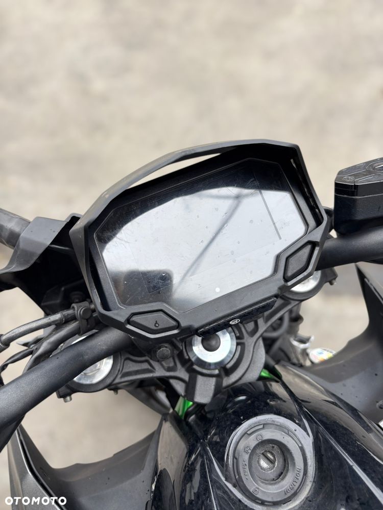 Kawasaki Z 650 - 17
