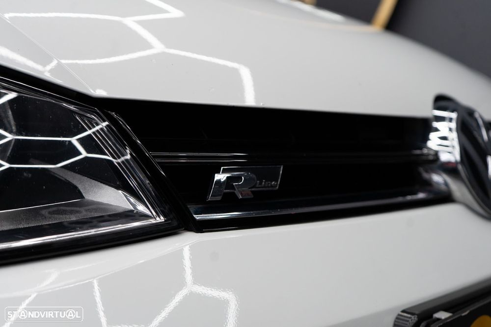 VW Golf Variant 1.6 TDi R-Line DSG - 16