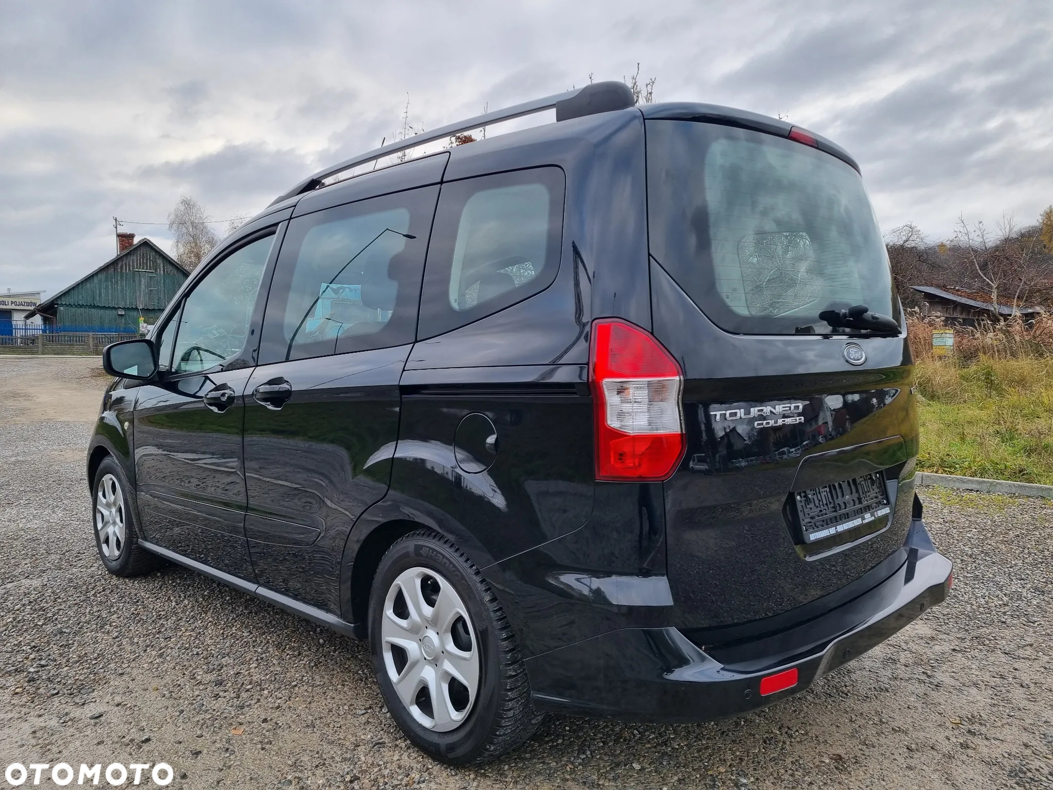 Ford Tourneo Courier 1.0 EcoBoost S&S Ambiente - 6
