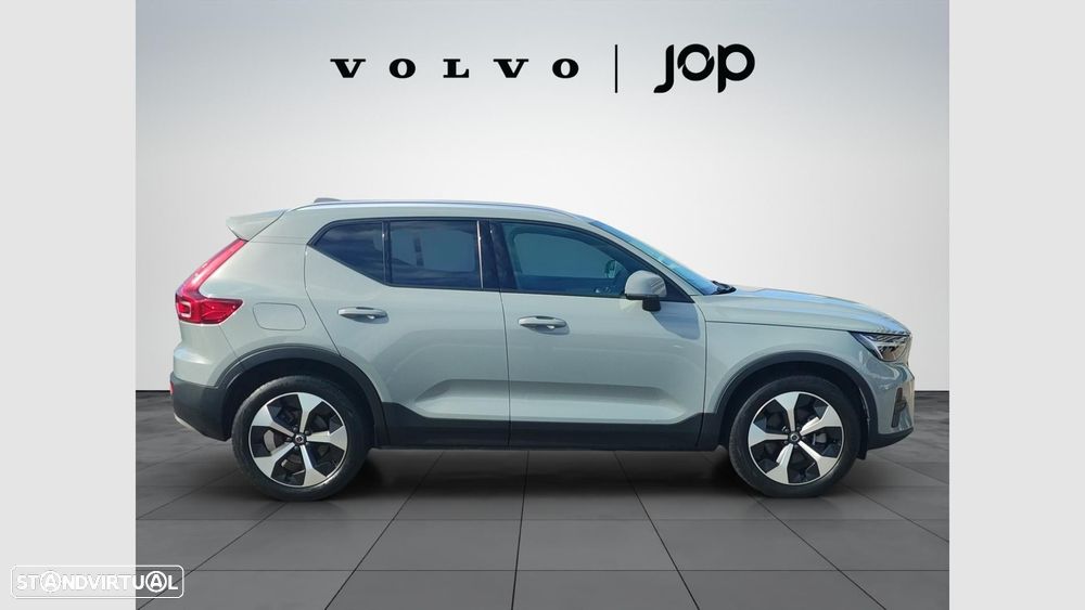 Volvo XC 40 2.0 B3 Core — fotografia 7