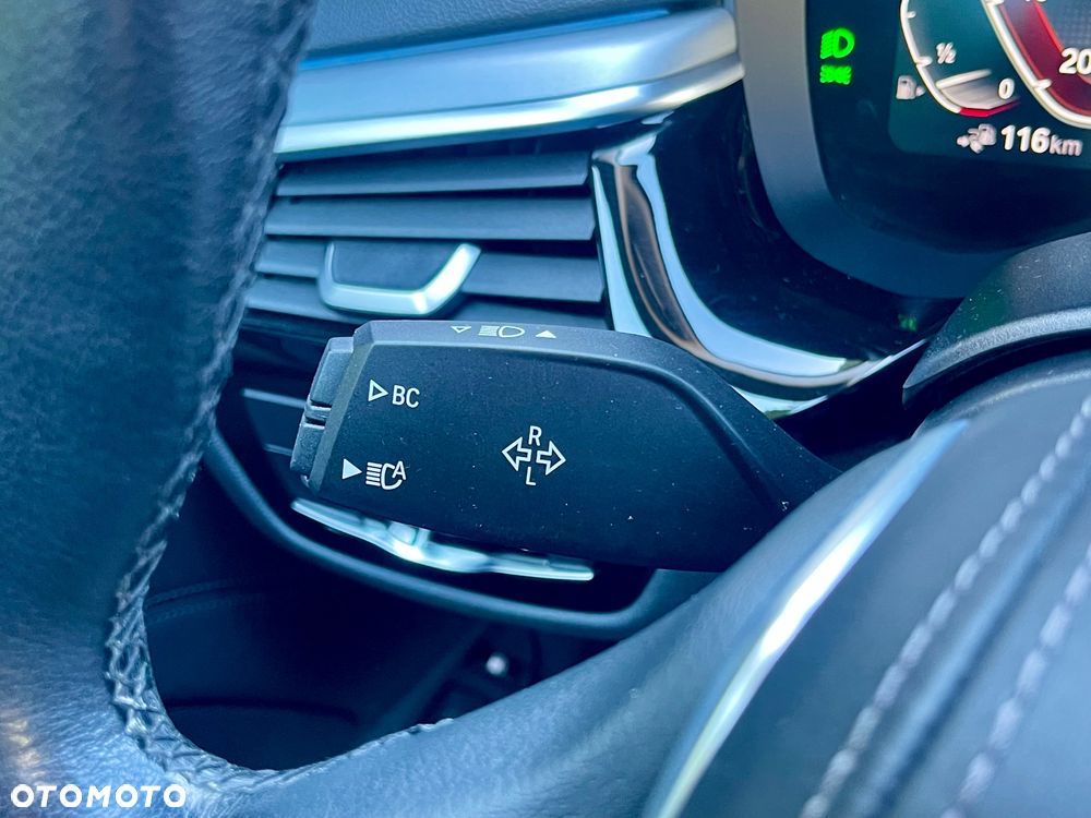 BMW Seria 5 530e xDrive - 26