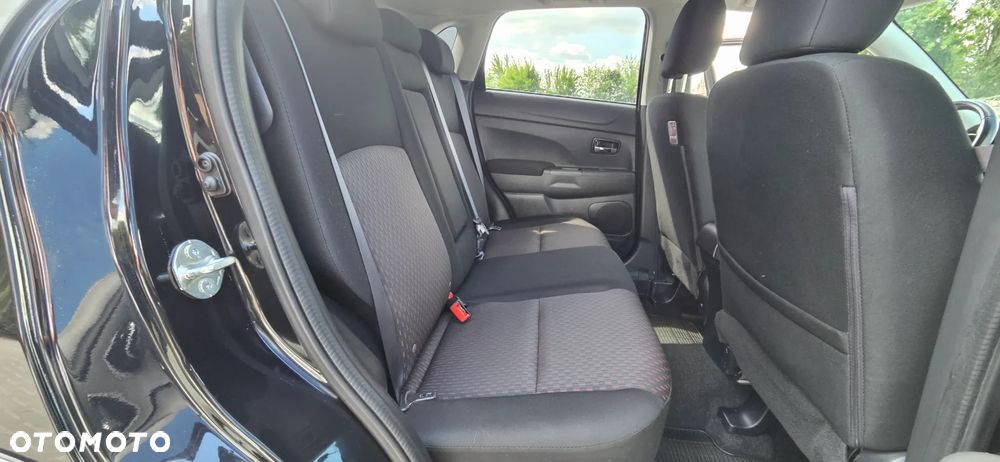 Mitsubishi ASX 2.2 DI-D 4WD Automatik Top - 32