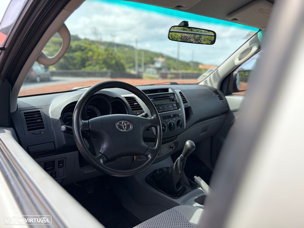 Toyota Hilux 2.5 D-4D Trial - 6