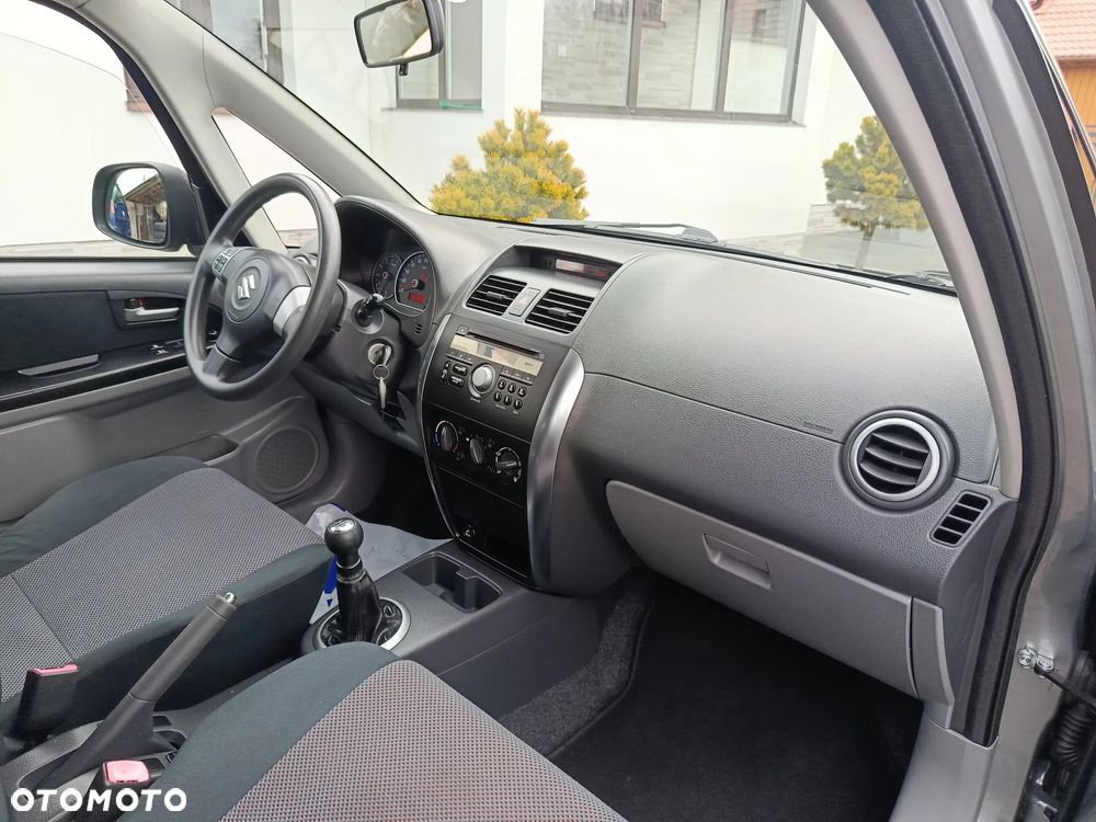 Suzuki SX4 - 17