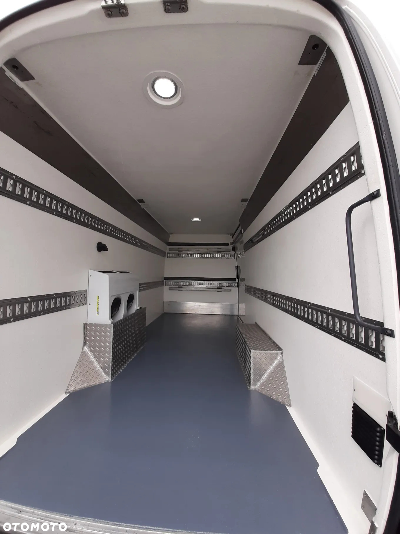 Volkswagen Crafter - 9