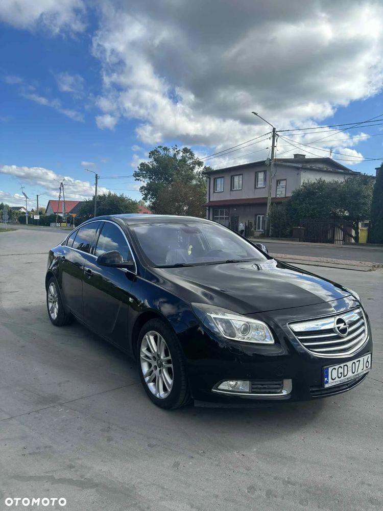 Opel Insignia - 1