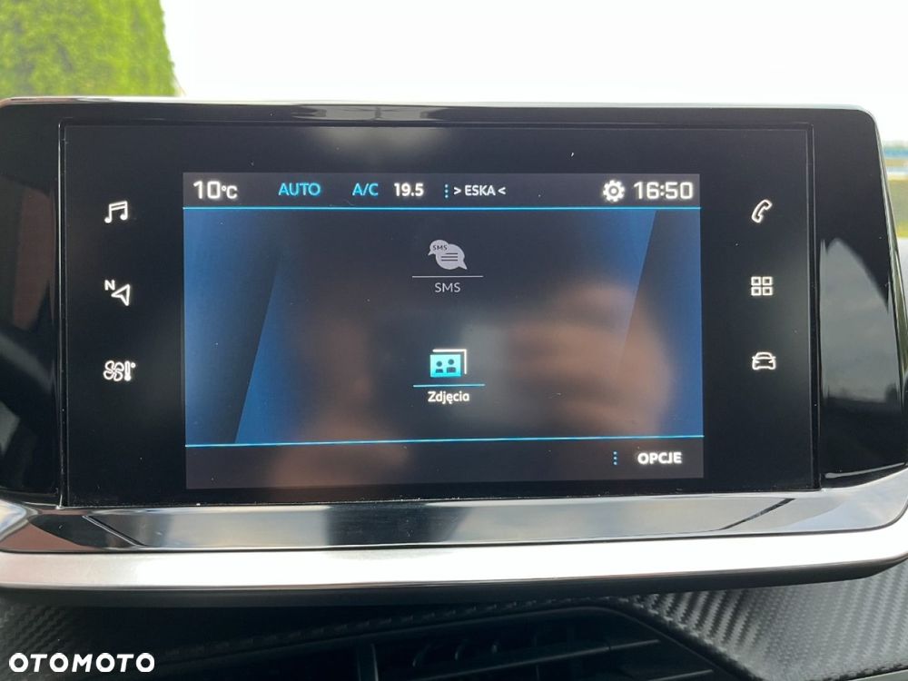 Peugeot 2008 PureTech 100 Allure S&S BVM6 - 14
