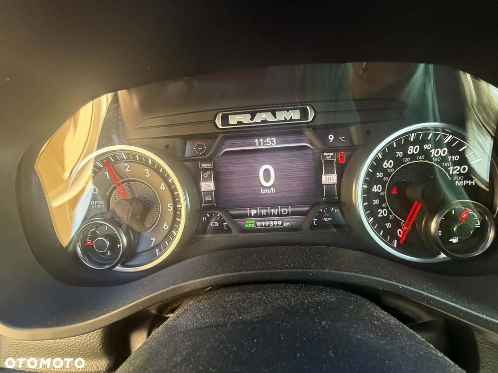 Dodge RAM 5.7 4x4 - 7