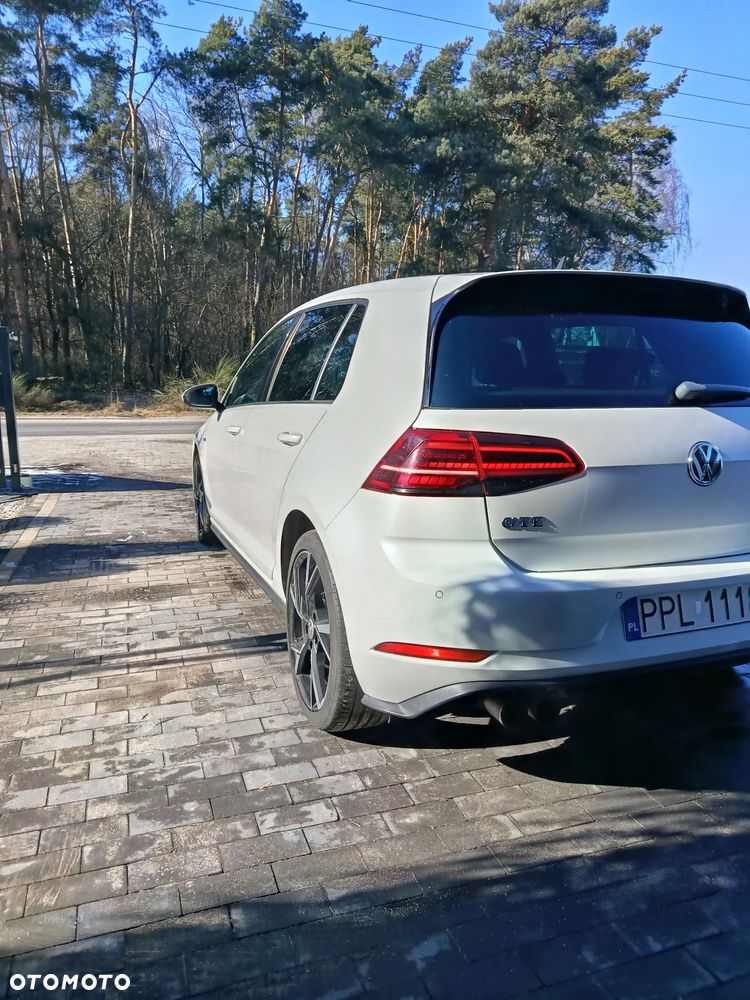 Volkswagen Golf - 25