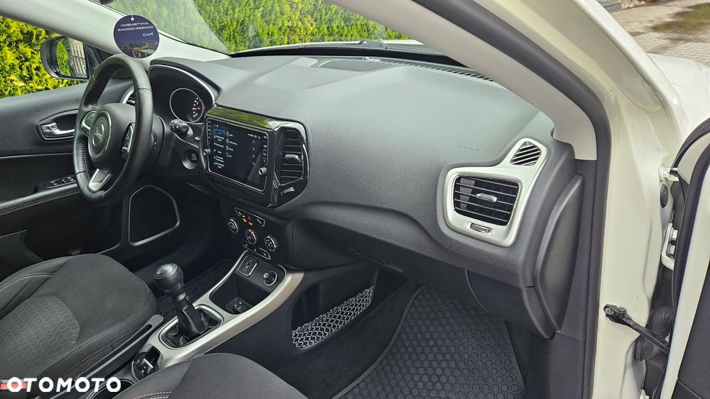 Jeep Compass - 13