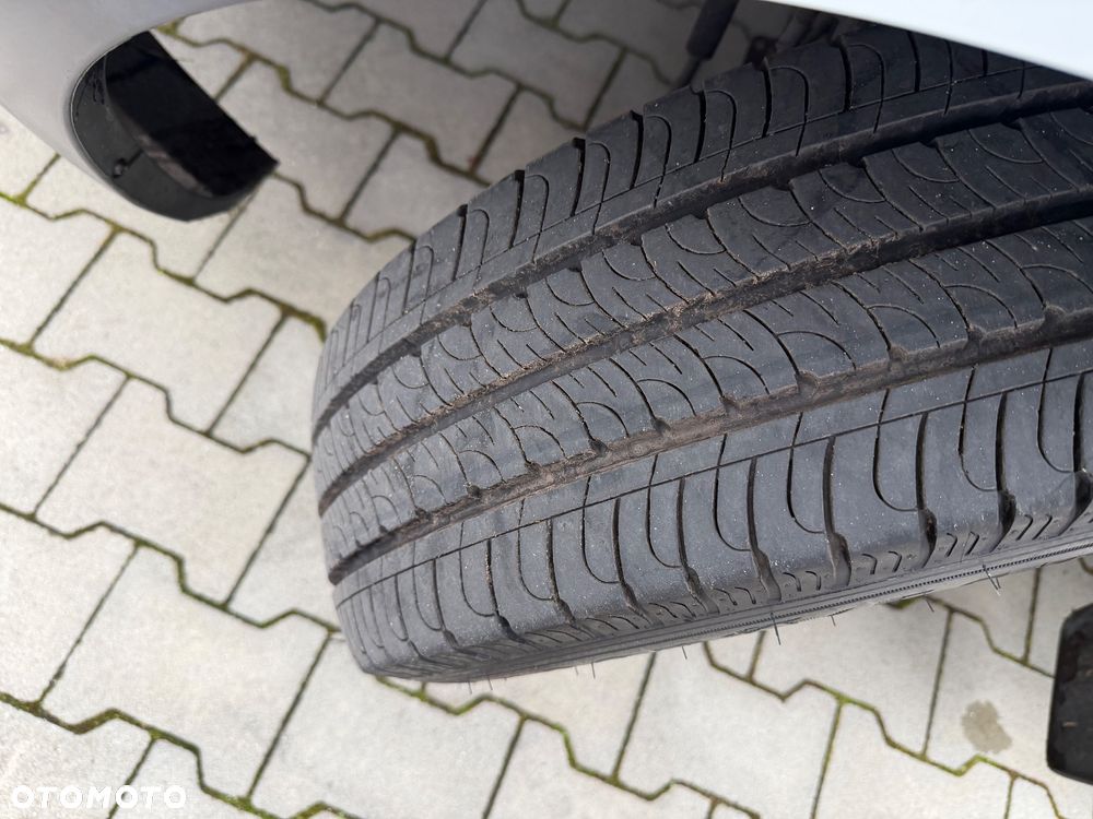 Ford TRANSIT CUSTOM - 29