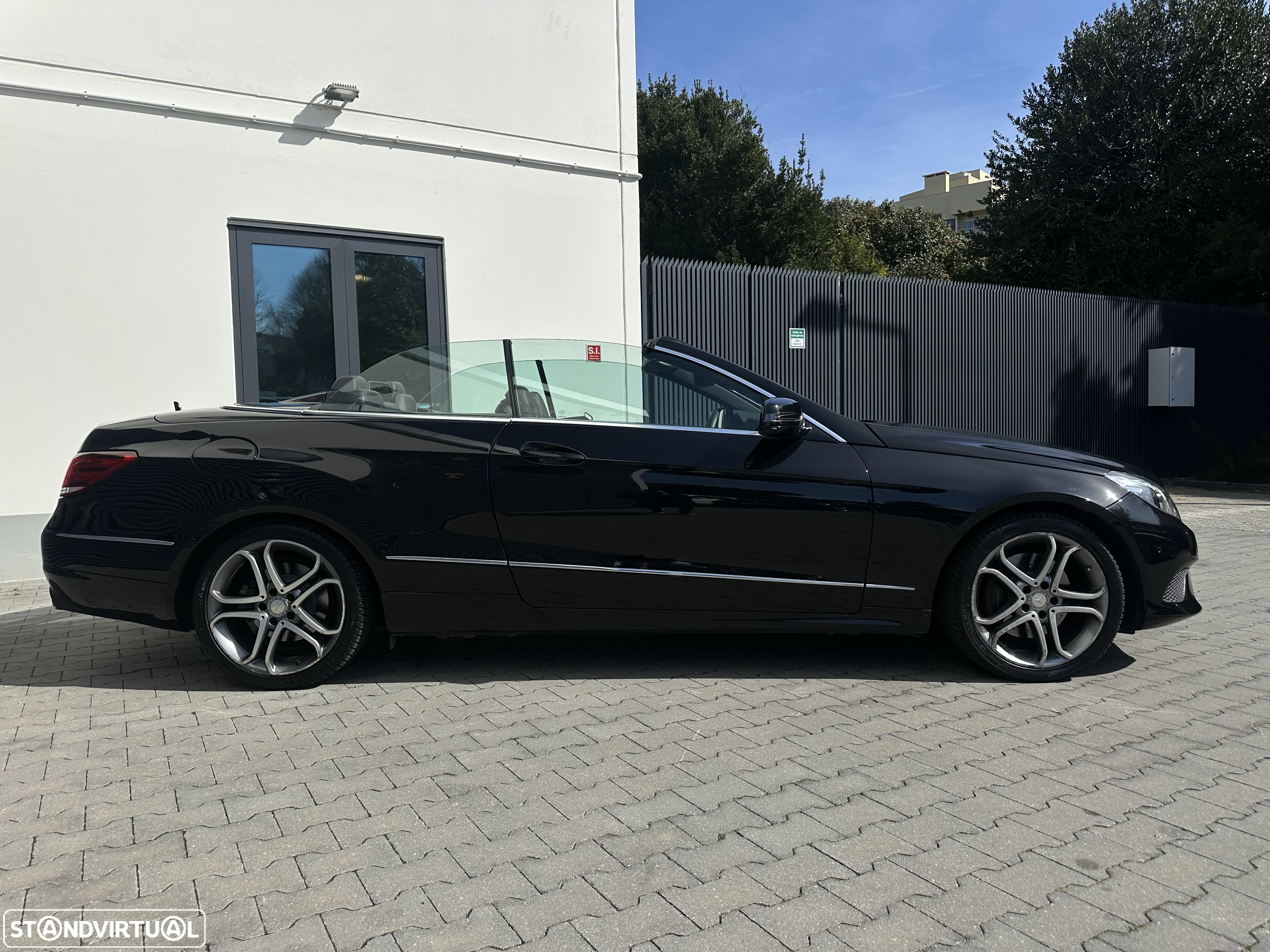 Mercedes-Benz E 220 CDi Elegance BlueEfficiency Auto - 11