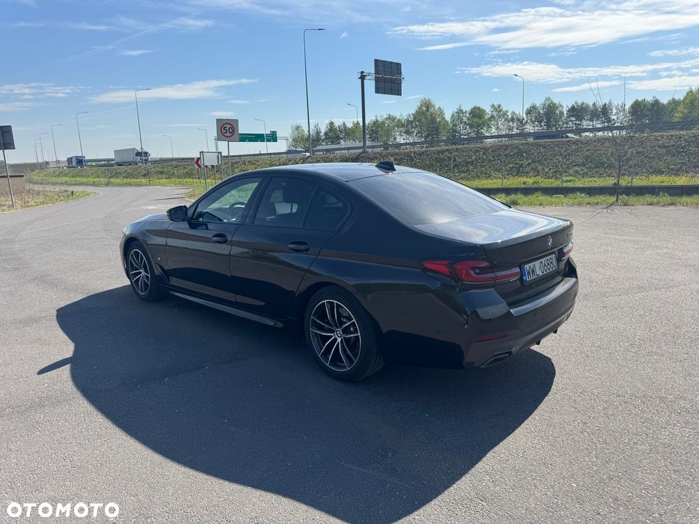 BMW Seria 5 520i - 4