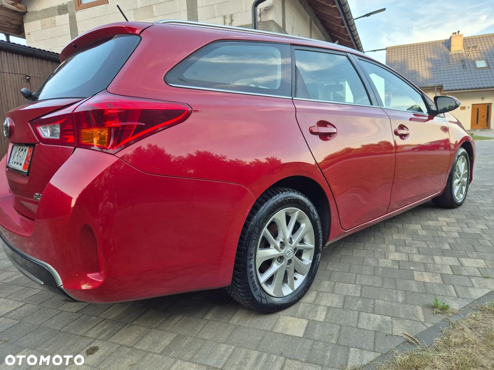 Toyota Auris - 5