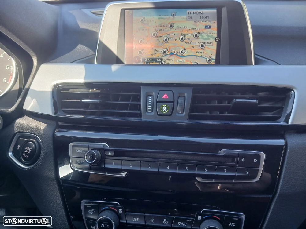 BMW X1 16 d sDrive Line Sport - 34