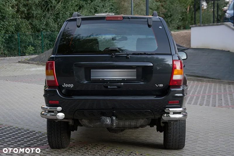 Jeep Grand Cherokee - 16