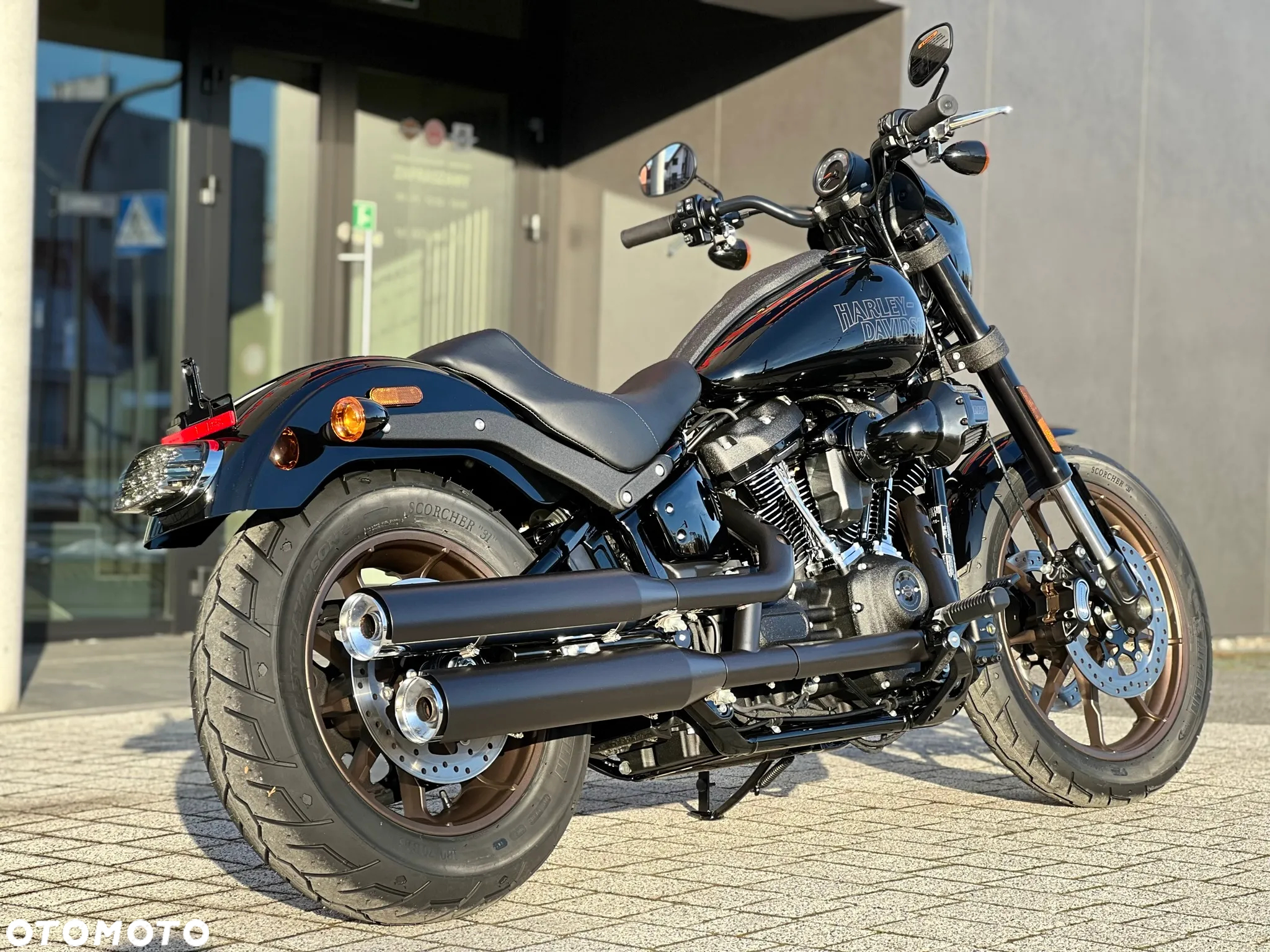Harley-Davidson Softail Low Rider - 4