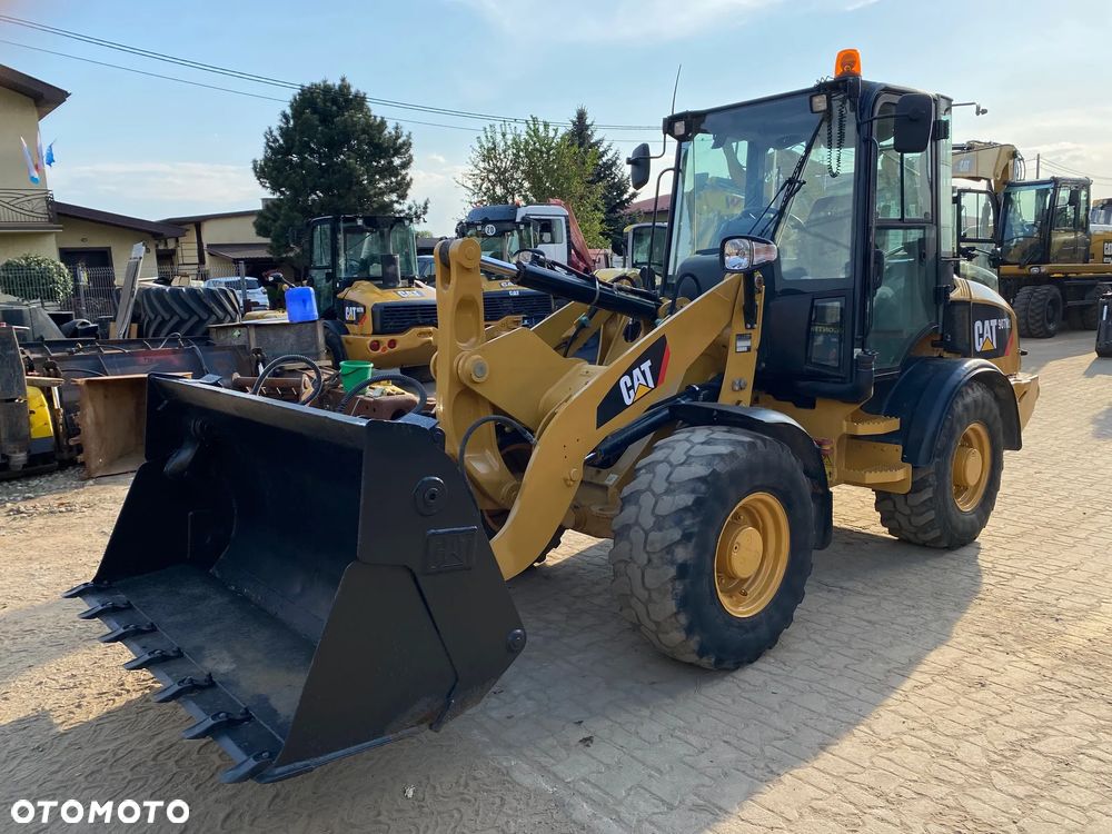 Caterpillar CAT 907H2, 5800 MTH, ŁYŻKA OTWIERANA + WIDŁY, z NIEMIEC, - 12