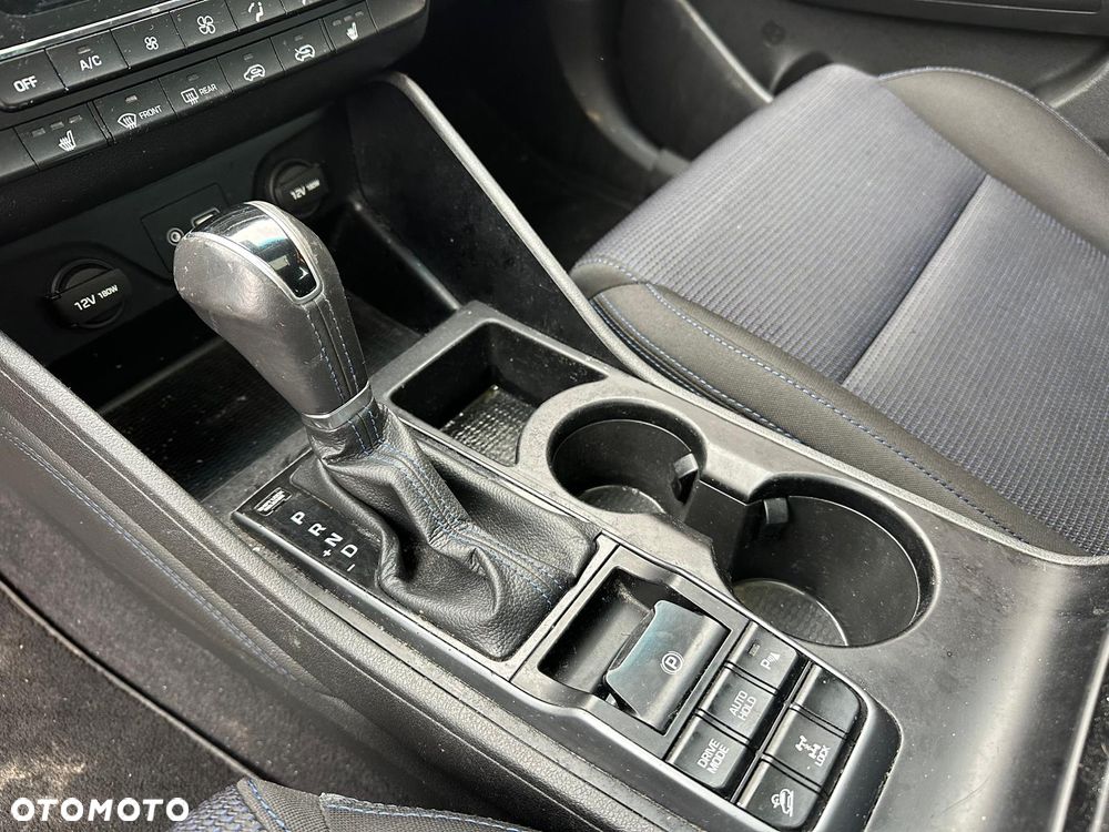 Hyundai Tucson 2.0 CRDi 4WD Automatik Style - 12