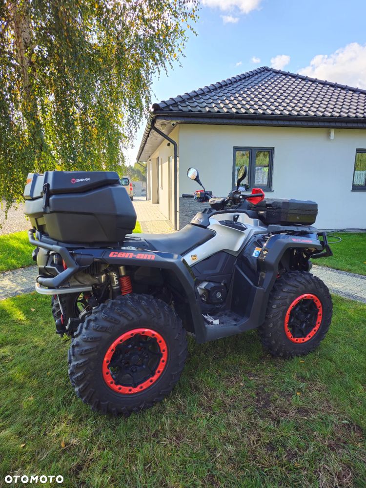 Can-Am Outlander - 10