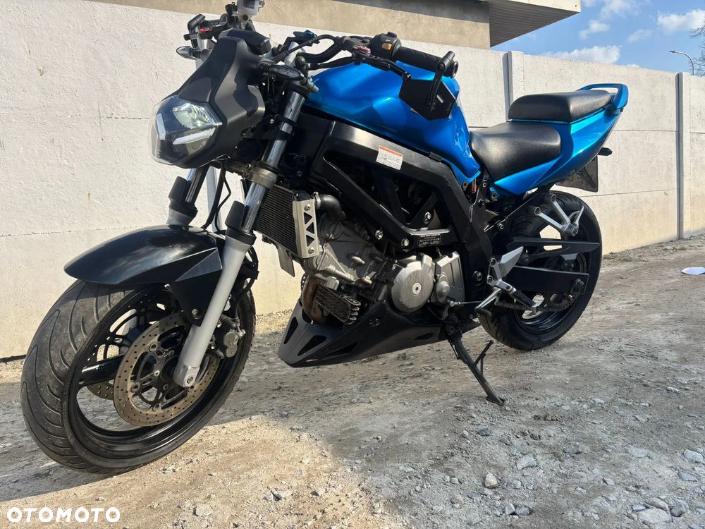 Suzuki SV