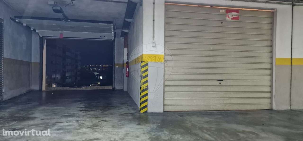 Garagem  para arrendamento - Grande imagem: 3/4