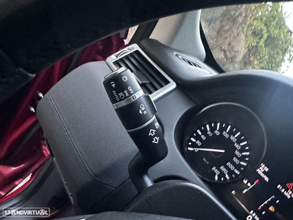 Land Rover Discovery Sport 2.0 TD4 HSE - 40