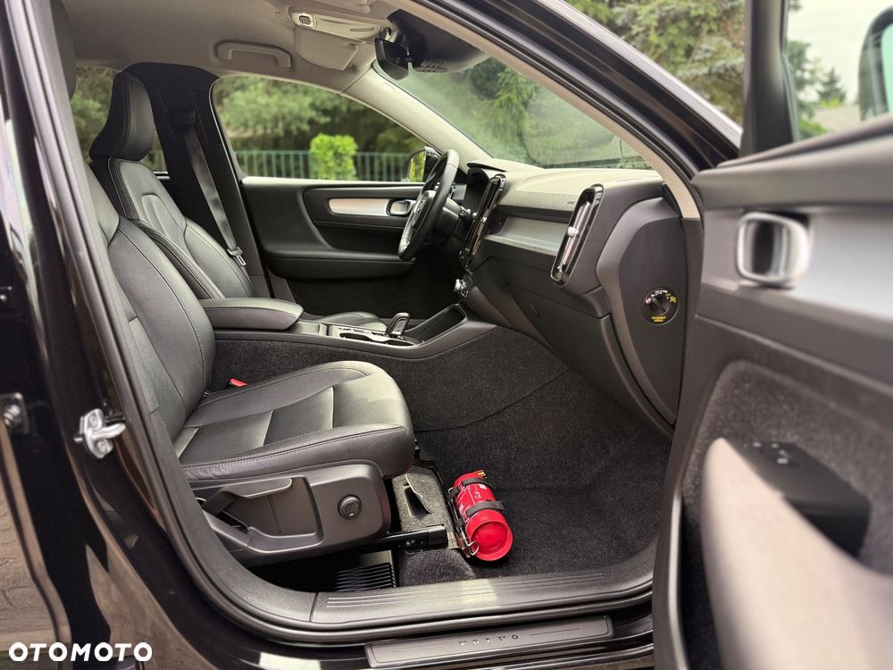 Volvo XC 40 D3 Momentum Pro - 29