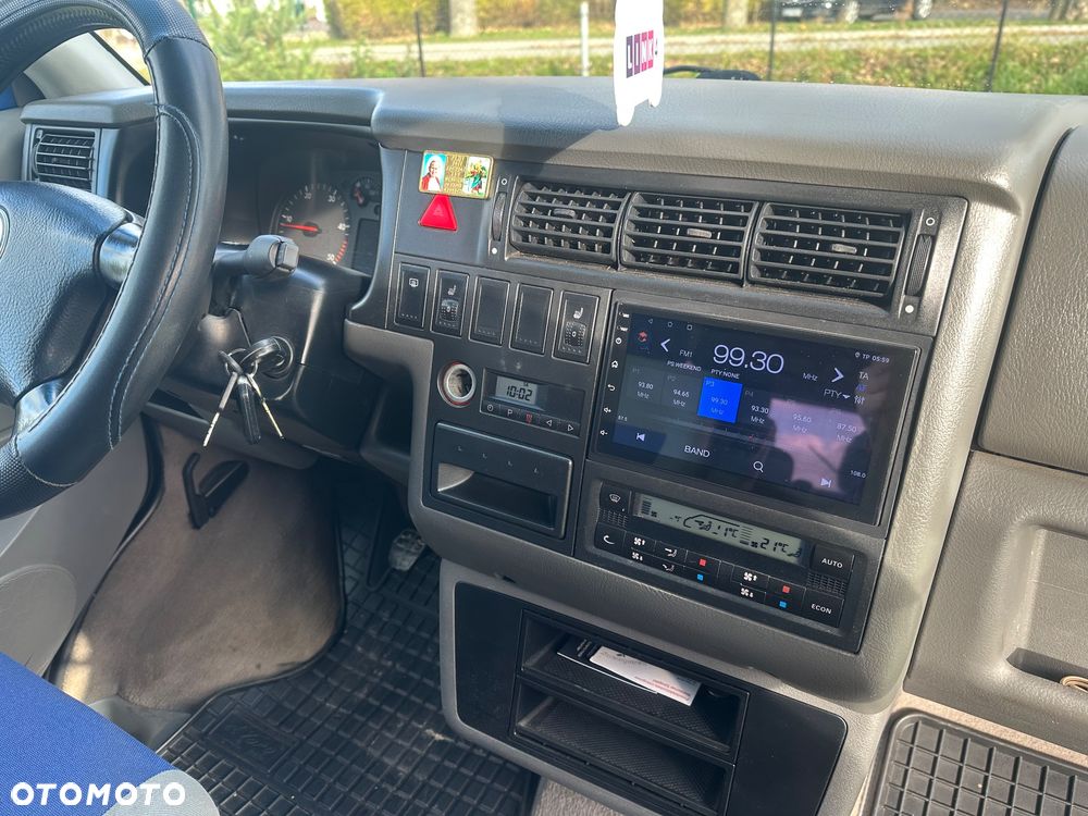 Volkswagen Multivan TDI - 10